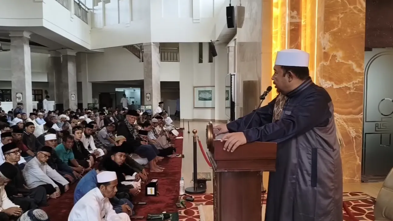 Khotbah Jumat Masjid Al-Hakim BSD: Belajar Memaknai Harta dan Pengorbanan dari Sayyidina Abu Bakar
