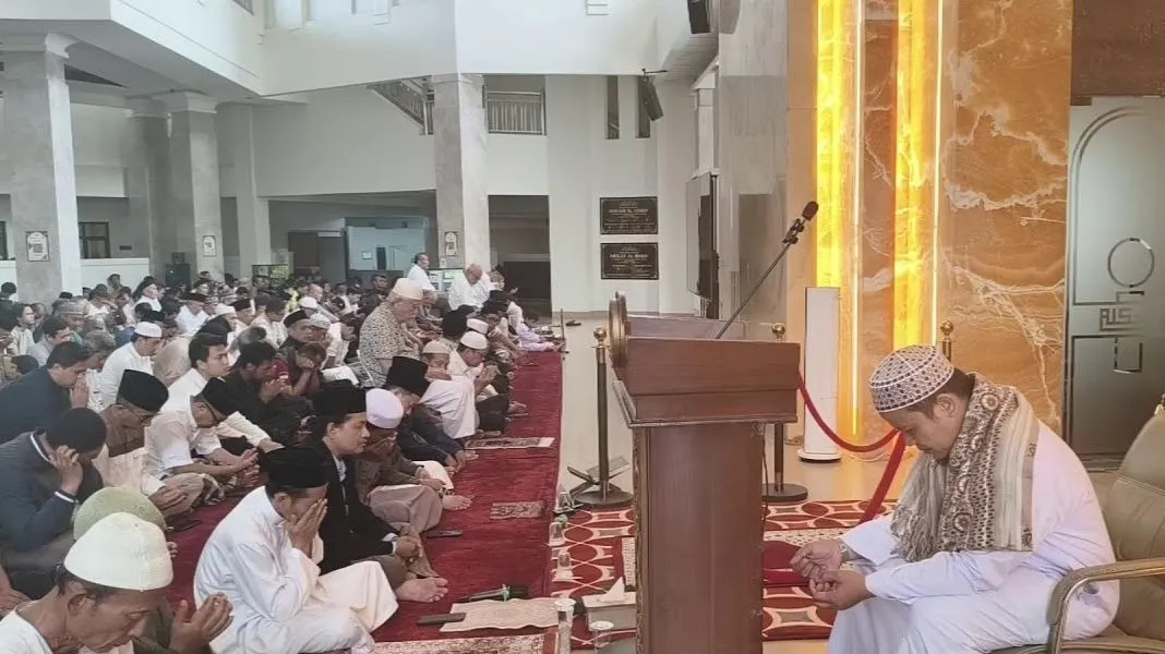 Khotbah Jumat Masjid Al-Hakim BSD: Hakikat Hidup Adalah Perjuangan di Jalan Allah