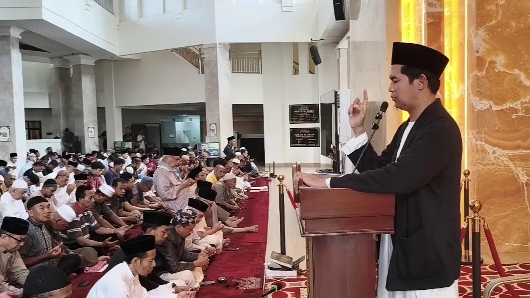 Khotbah Jumat Masjid Al-Hakim BSD: Hakikat Cinta Sejati kepada Rasulullah ﷺ — Dari Keteladanan Sahabat hingga Bukti Ketaatan